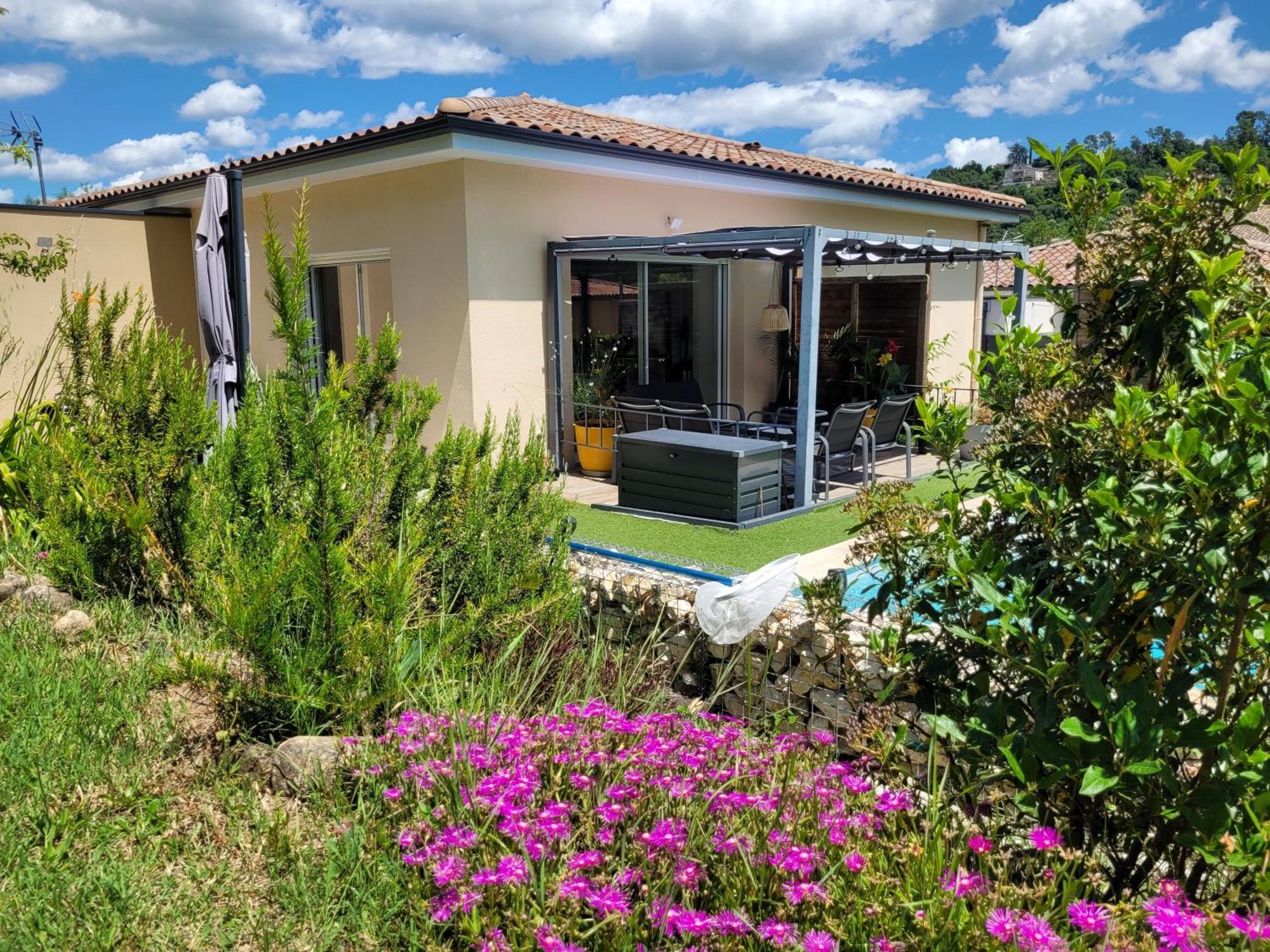 La Villa Des Papillons De Dugradus Aubenas Zewnętrze zdjęcie